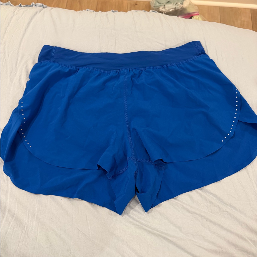 Lululemon Size L (Never Worn)